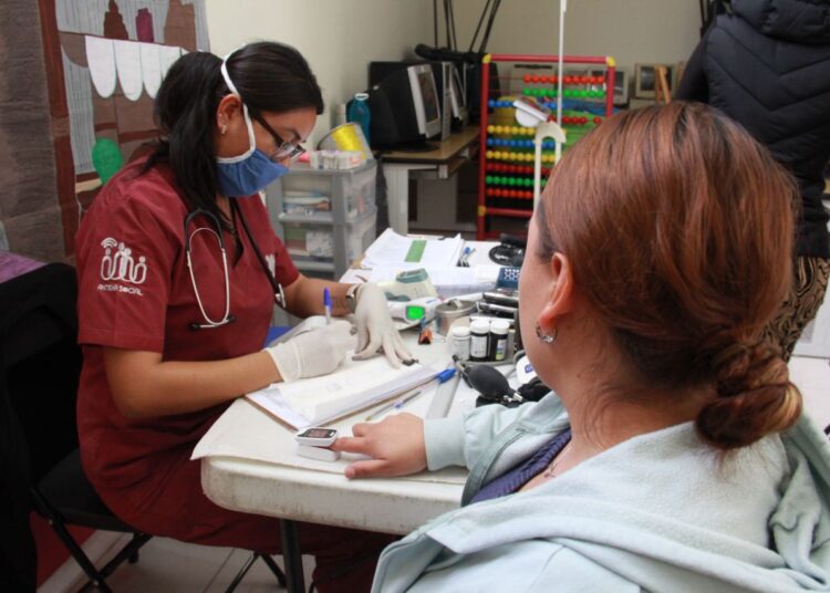 Impulsan campaña de detención del Cáncer de mama en Mineral de la Reforma