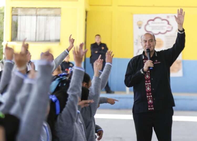 Titular de la SEPH visitó escuelas del municipio de Tepeji del Río