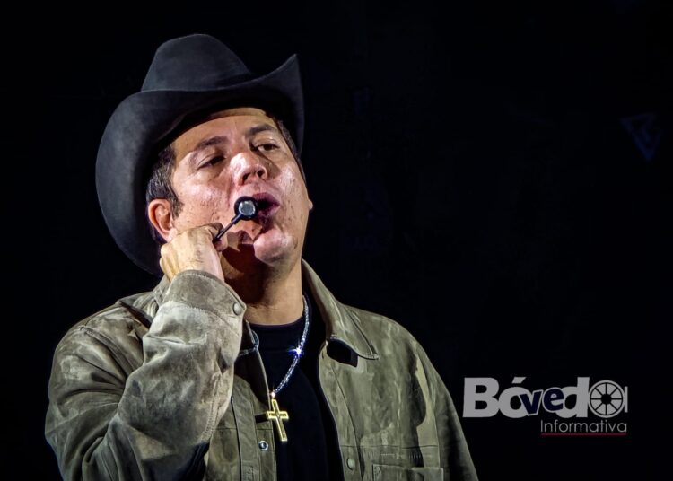 Remmy Valenzuela ofreció gran presentación en el Palenque de la Feria Pachuca 2024