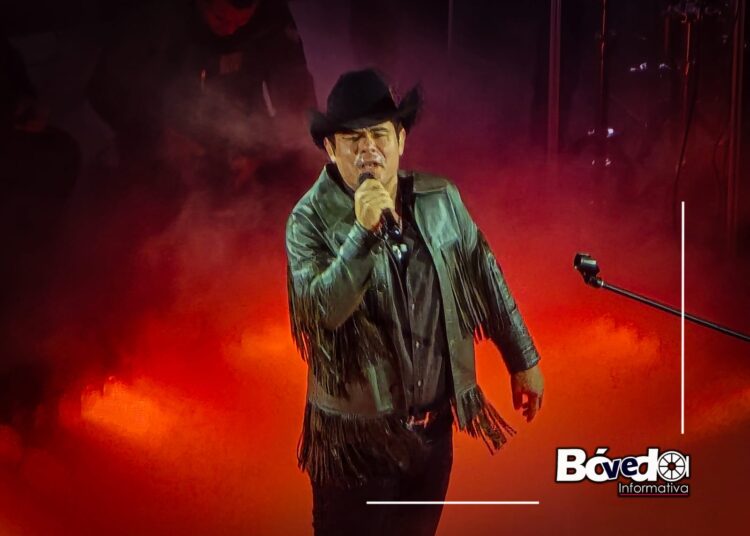 Alfredo Olivas cierra con broche de oro el Palenque de la Feria Pachuca 2024