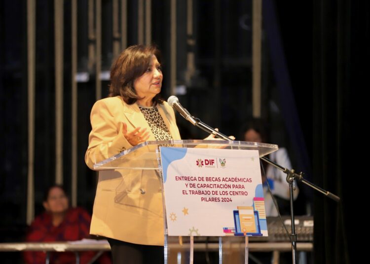 DIF Hidalgo otorga becas a niñez y adolescencia en riesgo