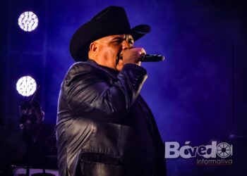 Chuy Lizarraga conquista al público en la Feria de San Francisco Pachuca 2024