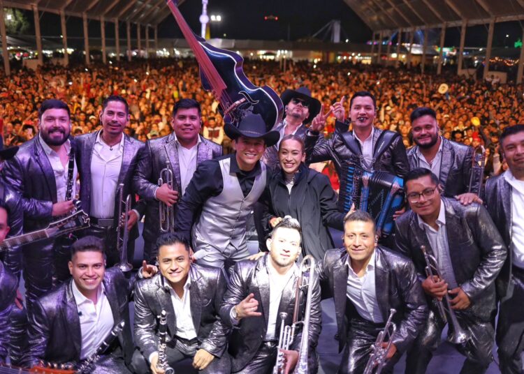 Más de 30 mil personas disfrutaron del segundo día de las Fiestas de Octubre en Tepeji del Río