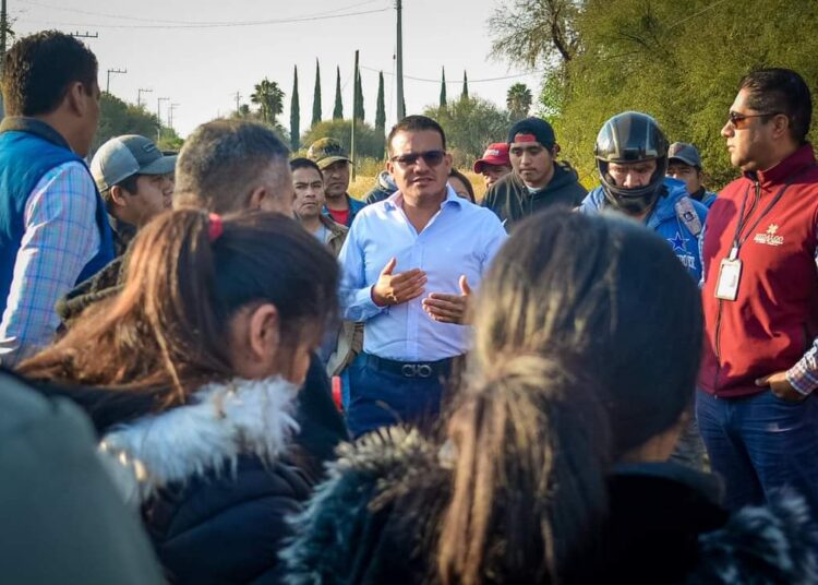 Avanza modernización de carretera en Nequetejé, Ixmiquilpan