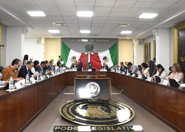 Andrés Velázquez presenta iniciativa de reforma a Ley de Fiscalización Superior y Rendición de Cuentas