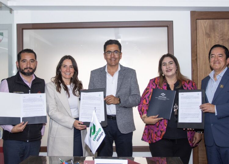 Firman convenio ayuntamiento de Mineral de la Reforma y Conalep Hidalgo