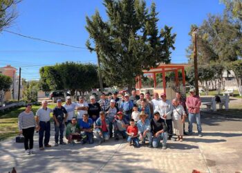 ‘El Puma’, se reúne con vecinos de El Montecillo en jornada de trabajo comunitario