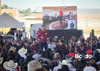 Refrenda Julio Menchaca su compromiso con el buen uso de los recursos