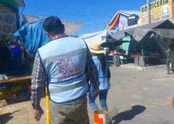 Comerciantes rechazan reubicación y persisten en las calles del centro de Ixmiquilpan