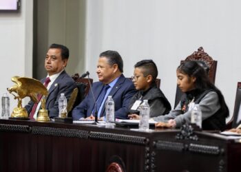 Menchaca Salazar reconoce la conciencia cívica de las infancias hidalguenses