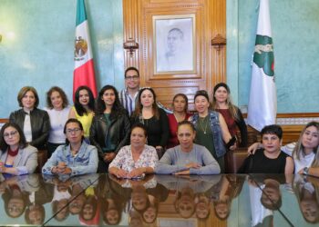 Se reúne Jorge Reyes con activistas y asociaciones protectoras de los derechos de los animales