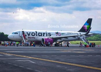 Pasajero intenta secuestrar avión de Volaris