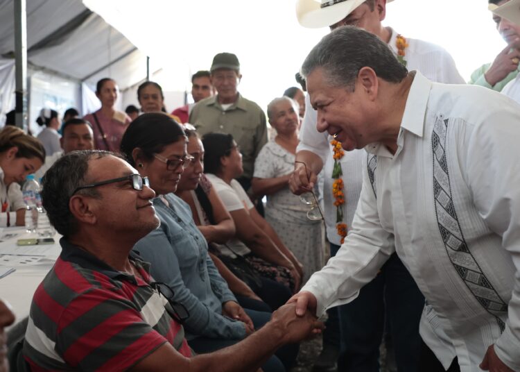 En equipo y coordinados, Hidalgo se transforma: Julio Menchaca