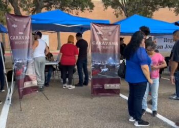 Más de 200 hidalguenses regresan en caravana migrante