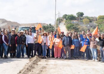 Inicia la pavimentación asfáltica en la calle Revolución de la colonia El Caracol