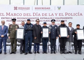 Hidalgo otorga histórico aumento salarial a policías estatales en el Día de la y el Policía