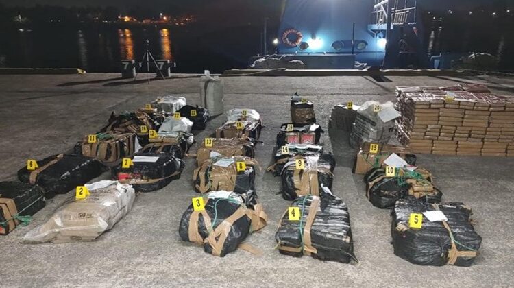 FGR obtiene sentencia en contra de tres personas por delitos de contra la salud y transporte de gasolina