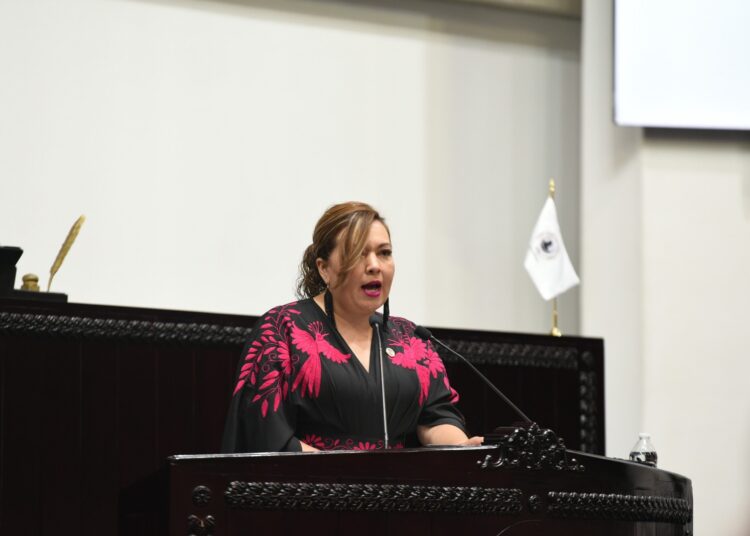 Diputada Yarabi González presenta iniciativa para reformar la Ley de Educación en Hidalgo