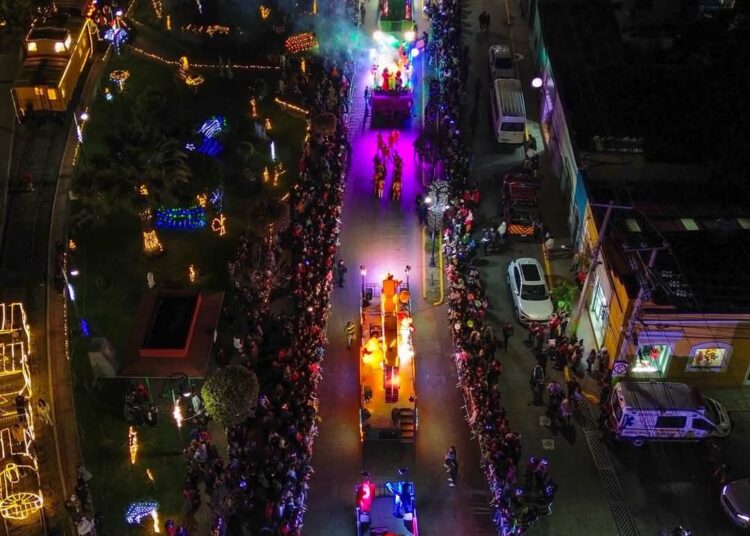 Cerca de 90 mil personas del Valle de Tulancingo dieron la bienvenida a los Reyes Magos