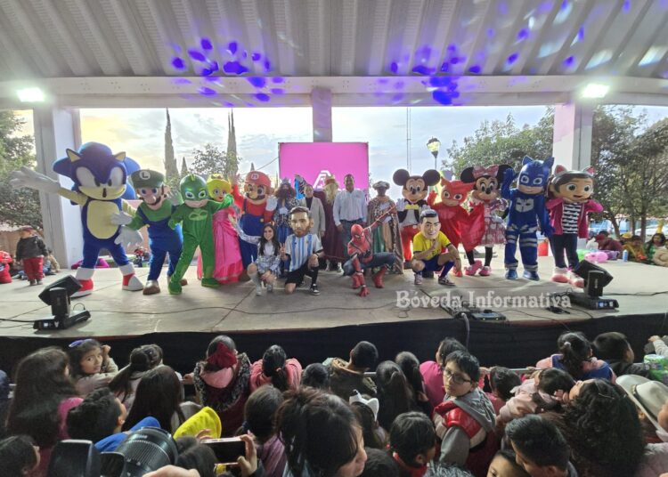 Atitalaquia vive una noche mágica llena de alegría en el Día de Reyes