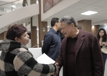 Menchaca anuncia incremento salarial para trabajadores del Poder Ejecutivo