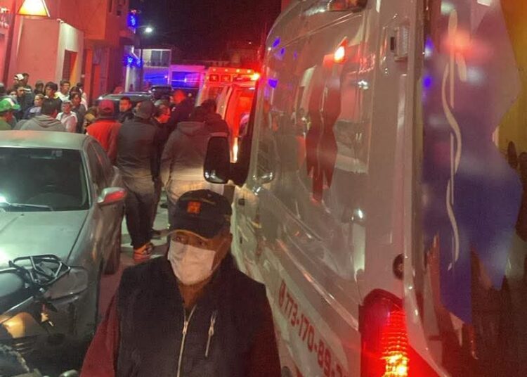 Colapso de elevador en Tlaxcoapan deja al menos 10 heridos