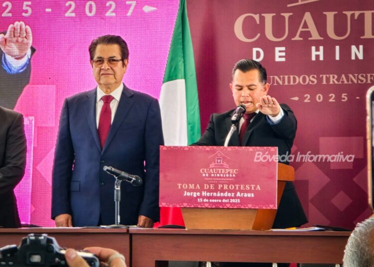 Jorge Hernández Araus rinde protesta como Presidente Municipal de Cuautepec de Hinojosa