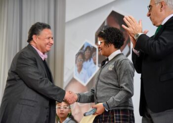 Programa ‘Ver Bien para Aprender Mejor’ transforma la vida de jóvenes hidalguenses