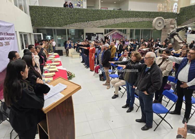 Toman protesta nuevos Delegados Municipales de Atotonilco de Tula