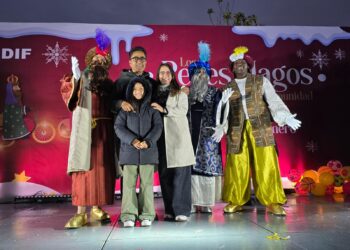 ¡Éxito total en Pachuquilla y Paseos de Chavarría! Reyes Magos siguen su recorrido por Mineral de la Reforma