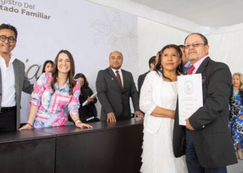 Eduardo Medécigo celebra el amor con las Bodas Comunitarias 2025 en Mineral de la Reforma