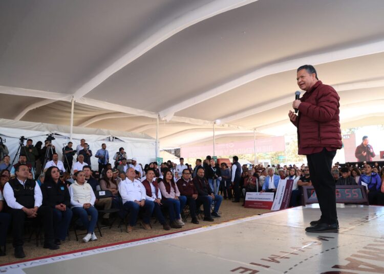 Gobierno de Hidalgo acerca servicios y obras a Emiliano Zapata