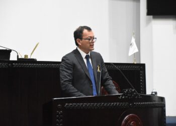 Propone diputado Julián Nochebuena tipificar como delito el abandono de cónyuge