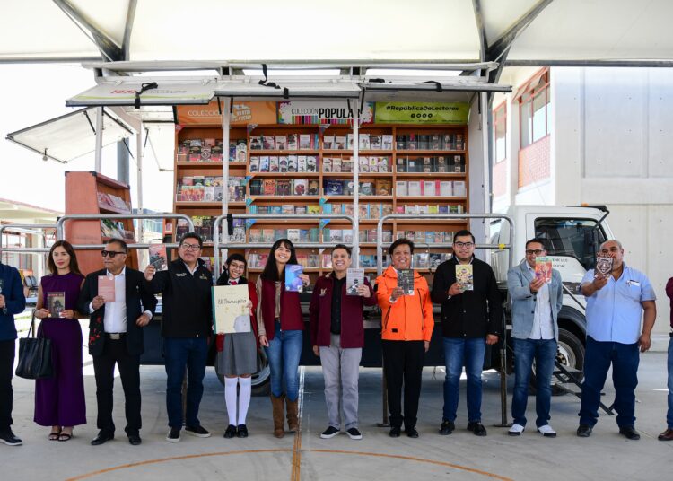 Inicia la gira estatal ‘Librobús en tu Escuela’ en Tizayuca para fomentar la lectura entre estudiantes