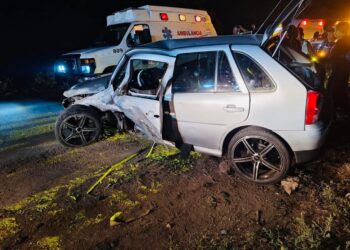 Accidente vehicular en carretera Teocalco – Doxey deja dos personas heridas