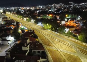 Pachuca ilumina segunda etapa de ciclovía