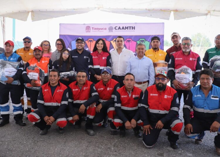 CAAMTH entrega 359 uniformes para dignificar las condiciones laborales de su personal