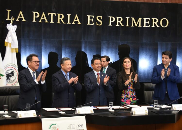 Hidalgo, primer Congreso estatal en firmar convenio con el Senado de la República para profesionalizar a legisladores y servidores públicos