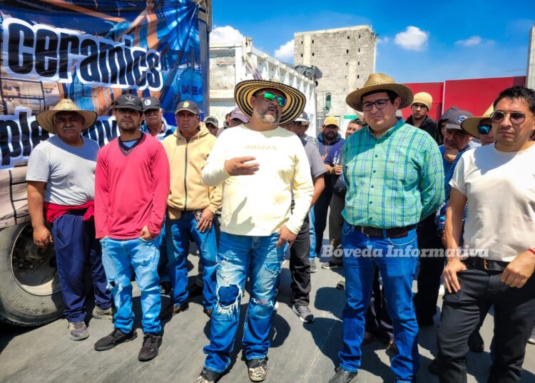 Transportistas, mineros y obreros denuncian abuso laboral e irregularidades por parte de empresa china en Emiliano Zapata