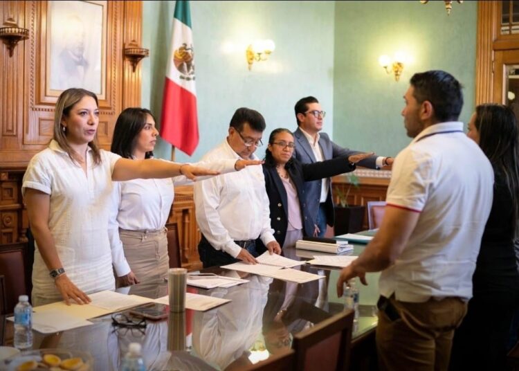 Instalan Comisión Consultiva de Estacionamientos en Pachuca