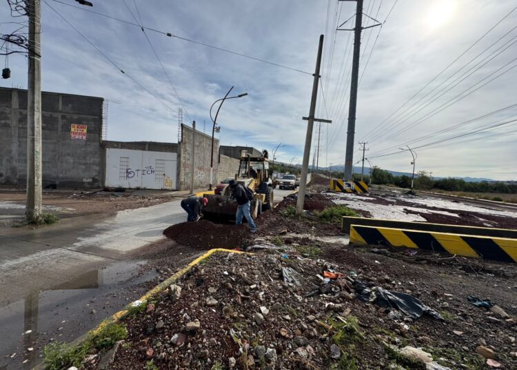 Avanza plan de limpieza y rehabilitación en Mineral de la Reforma tras fuertes lluvias