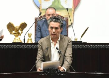 Diputado Avelino Tovar propone ampliar licencias de maternidad y paternidad en Hidalgo