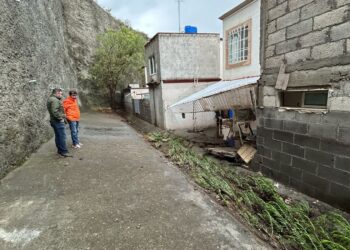 Tras colapso de barda en Colinas de Plata, Protección Civil de Mineral de la Reforma actúa de inmediato