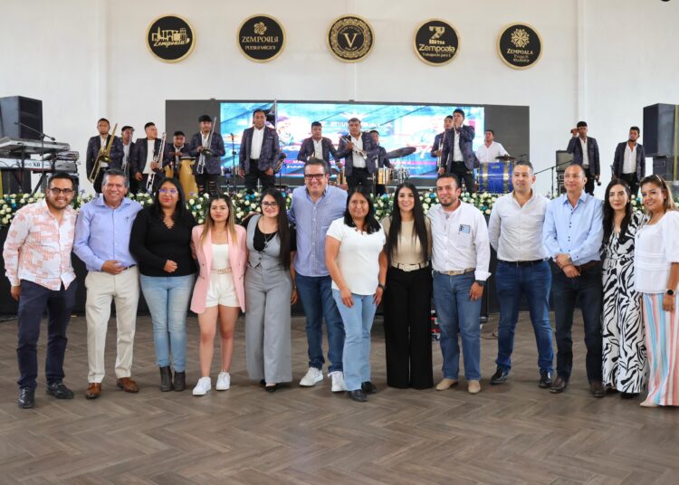 Zempoala celebra a docentes con emotivo convivio en reconocimiento a su labor