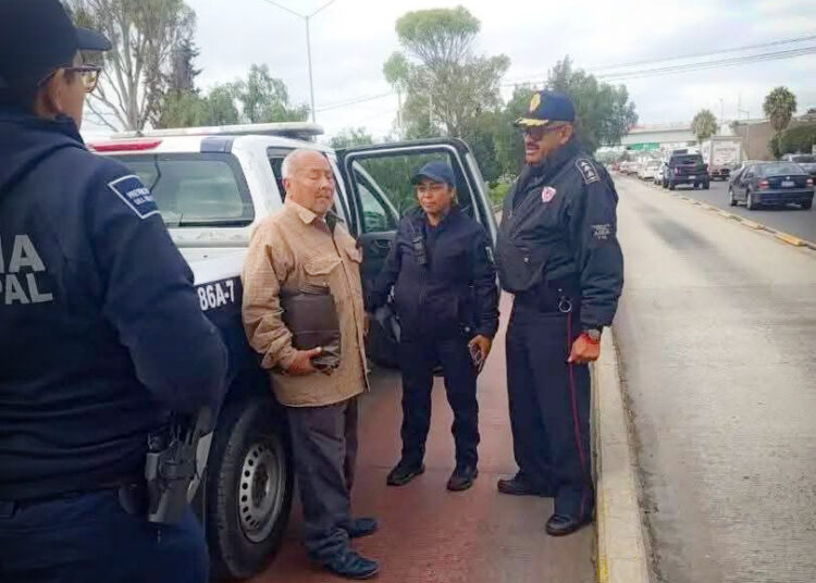 Taxista asalta y abandona a adulto mayor en Pachuca; autoridades ya investigan
