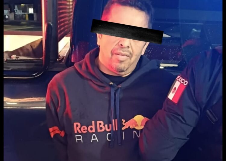 Asaltan con arma blanca un negocio de verduras en Pachuca; responsable fue detenido tras huir