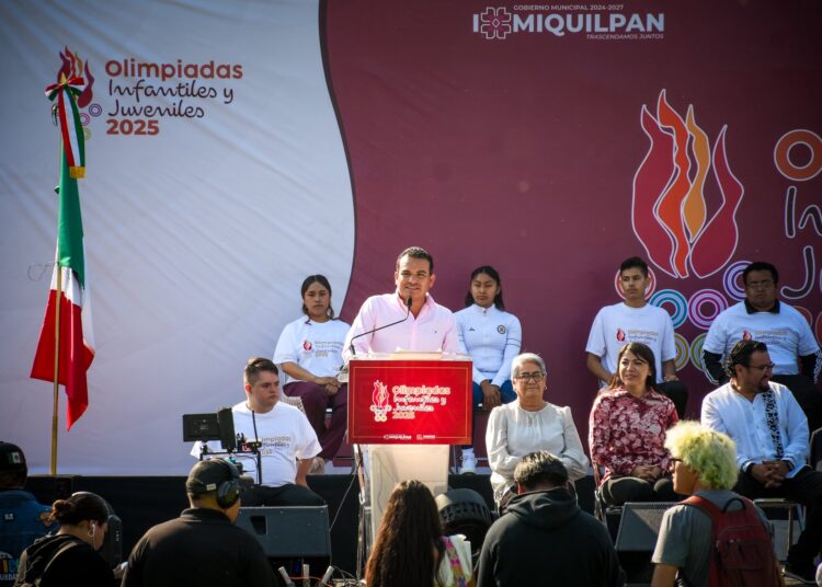 Emanuel Hernández inauguró con emotivo mensaje las Olimpiadas Infantiles y Juveniles 2025 en Ixmiquilpan