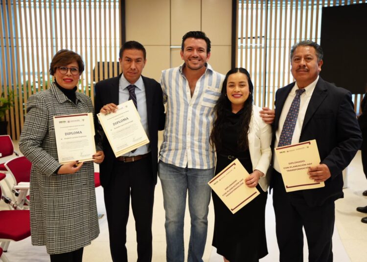 Concluye primera generación del diplomado “Con Planeación hay Transformación”