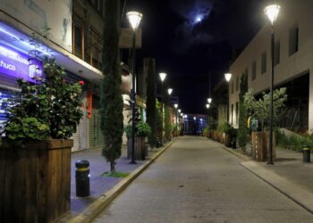 Sustituyen alumbrado en 7 calles clave del primer cuadro de Pachuca