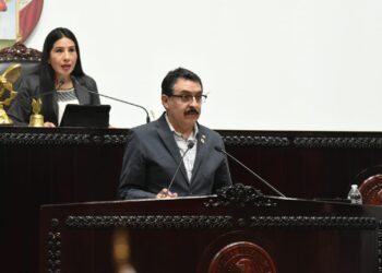Salud escolar: Diputado Arturo Gómez Canales impulsa iniciativa para incorporar personal de enfermería en las escuelas de Hidalgo